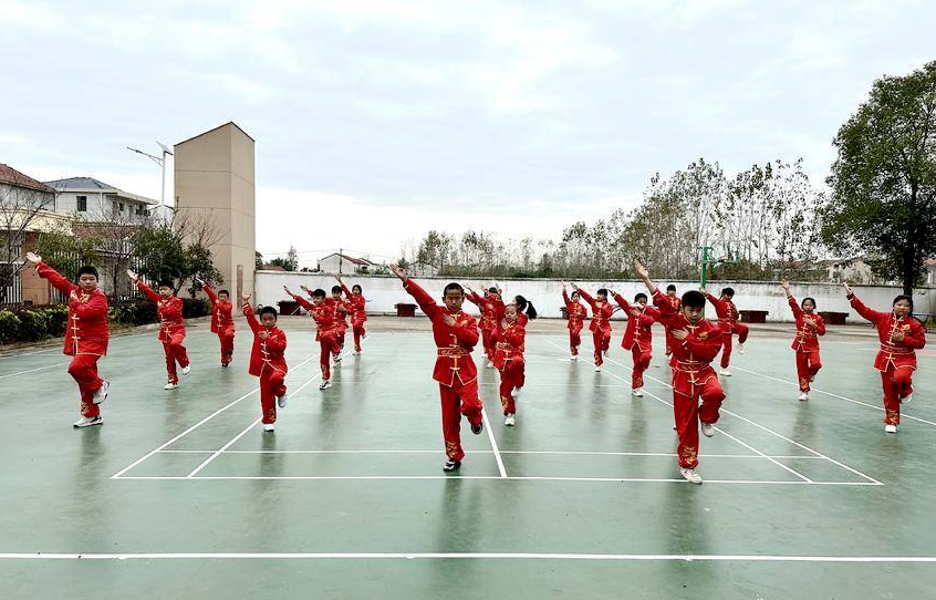 武汉市新洲区三店街红旗小学