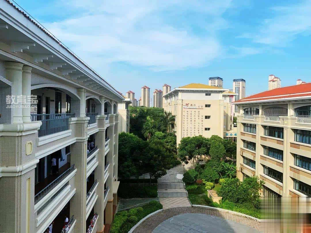 华中师范大学厦门海沧附属中学